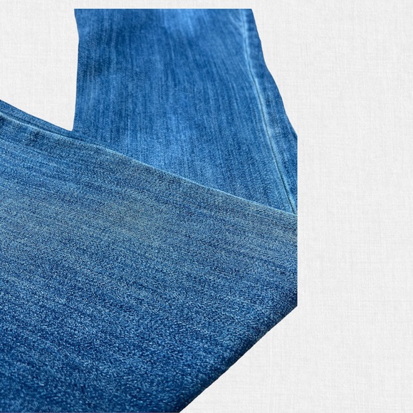 Curvy Fit Boot Cut Sleek Tailored Fit Through Hips & Thighs Flare Leg Jeans INC - Picture 5 of 7